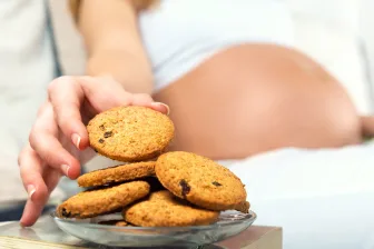 Gli effetti sul microbioma materno di una dieta a base di cereali integrali durante la gravidanza